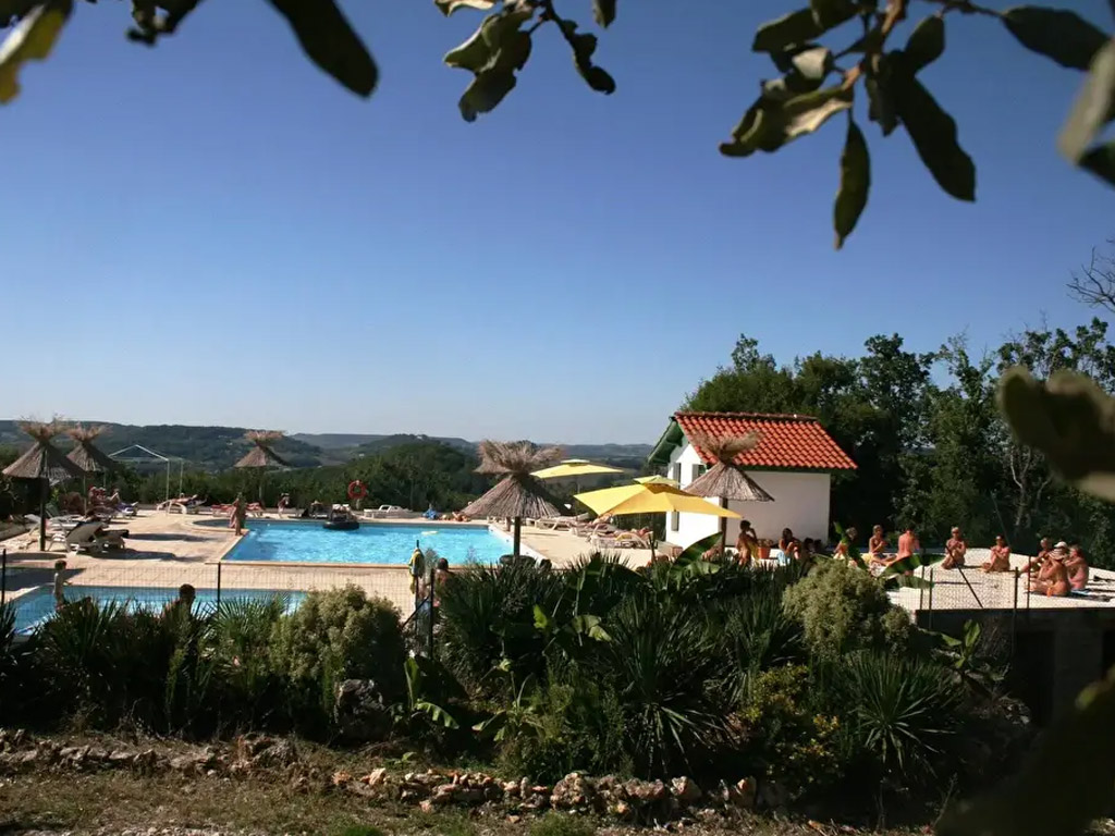 Camping Naturiste Les Manoques 1