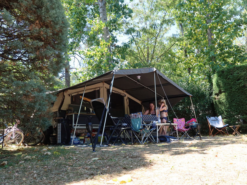 Genieten van het leven op de camping