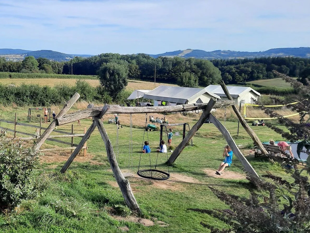 Camping Le Petit Montperroux 10