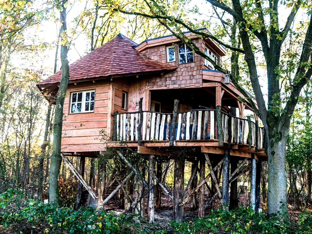 Luxe boomhut XXL op Vakantie Park Westerbergen
