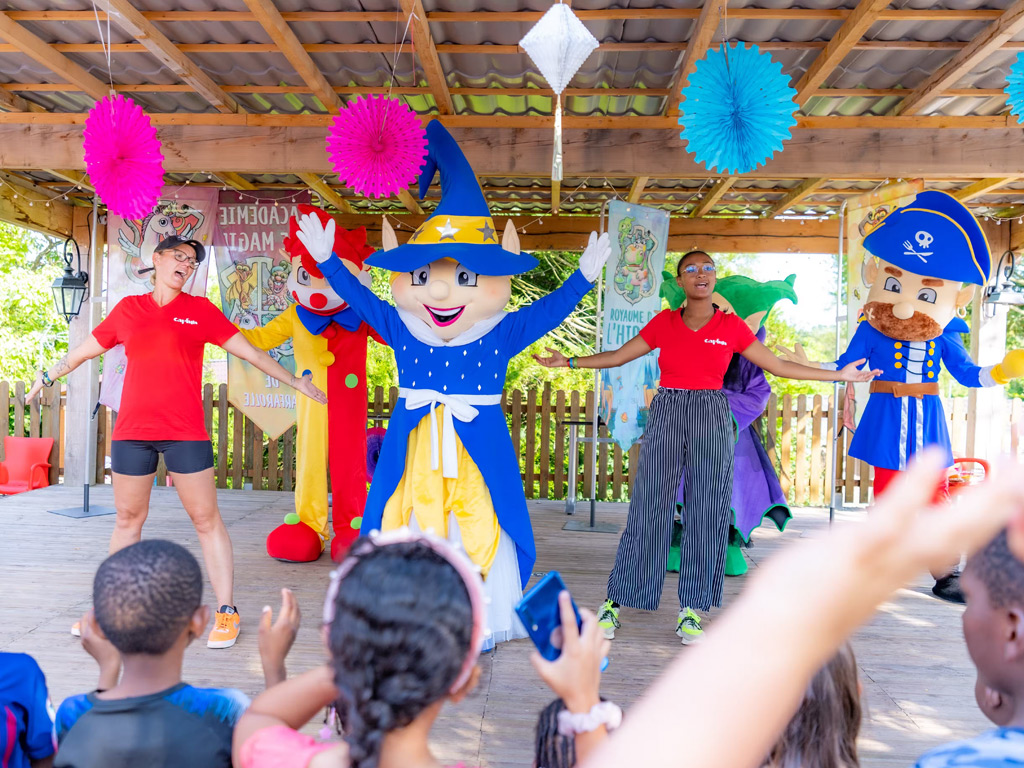 Capfun Camping Le Village Parisien 6