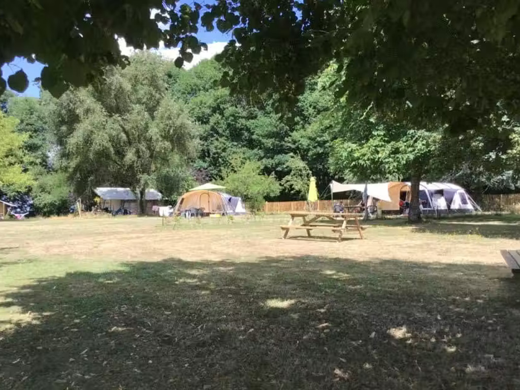Camping Dun Le Palestel 3