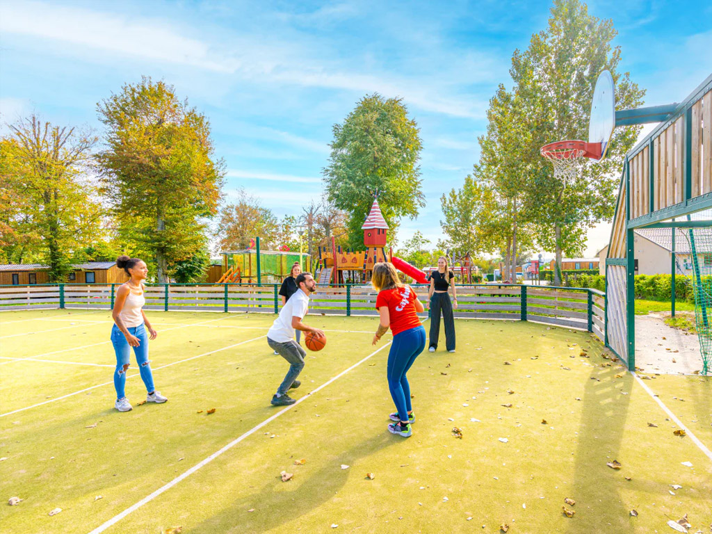 Capfun Camping Club Le Parc De Paris 6