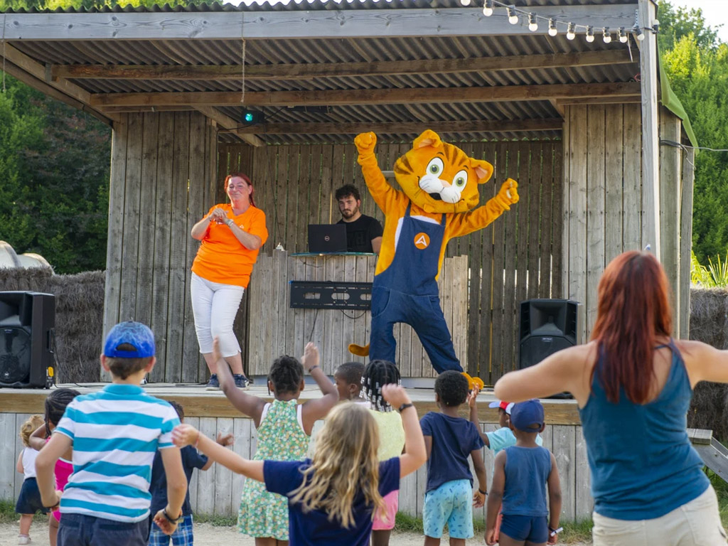 Camping Le Bois De Pleuven 2