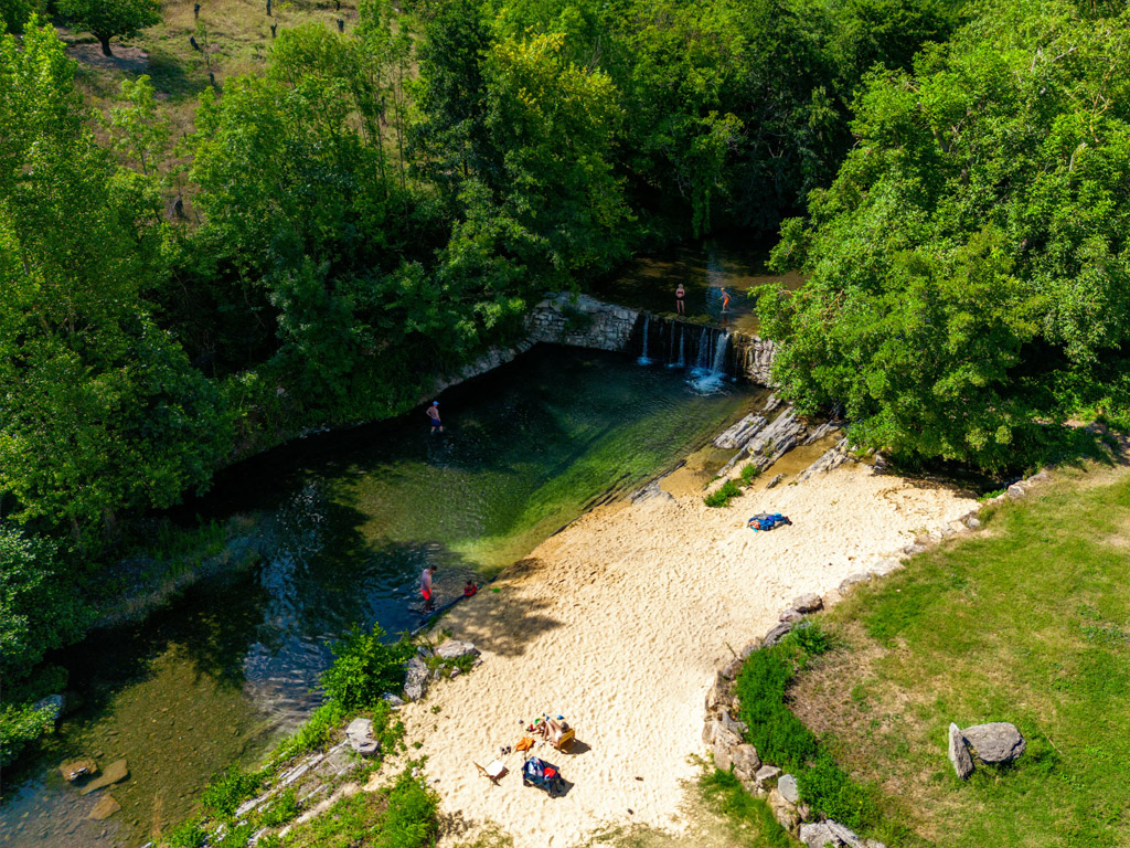 Camping Les Cerisiers Du Jaur 3