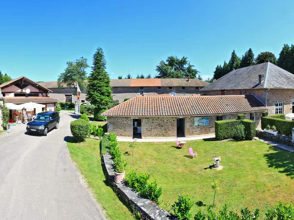 Chateau De Leychoisier 4