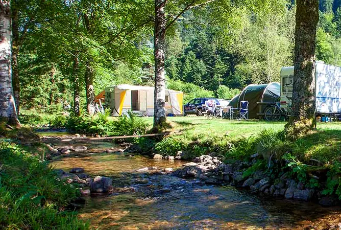 20 Prachtige Franse campings aan een rivier