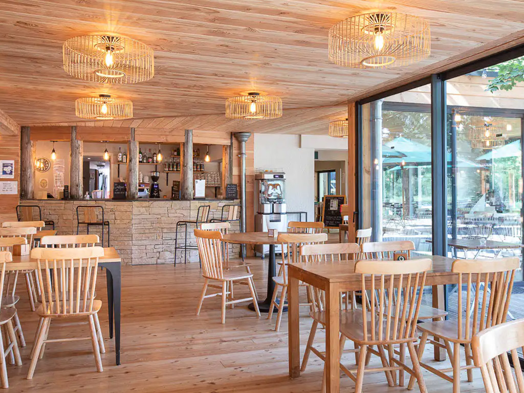 Camping Huttopia Lac De Rille 7