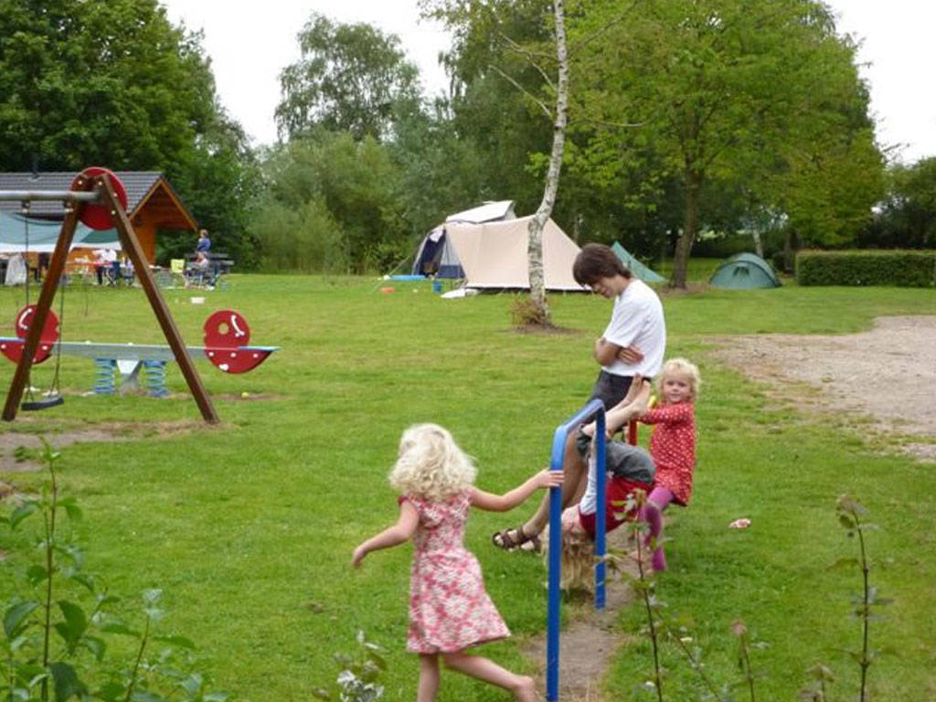 Camping Overbetuwe - Kamperen in Gelderland Camping Overbetuwe - Kamperen in Gelderland