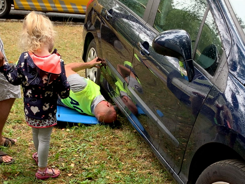 Geholpen op de camping met een kapotte auto