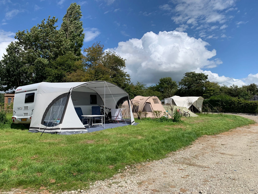 camping-reitdiep-kamperen-in-warfhuizen-groningen-nederland