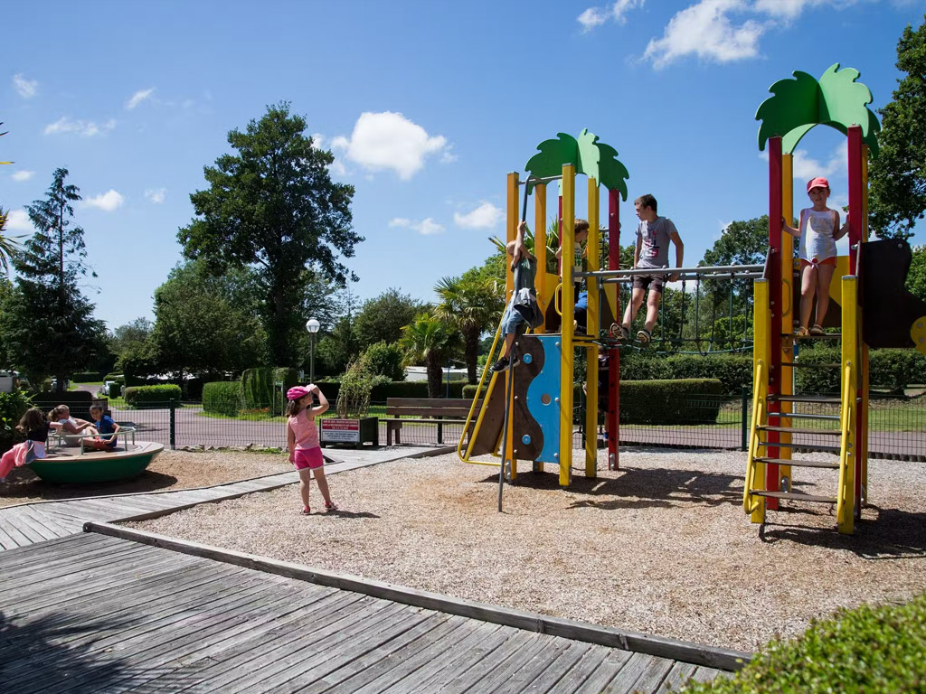 Camping L'etang Des Haizes 6