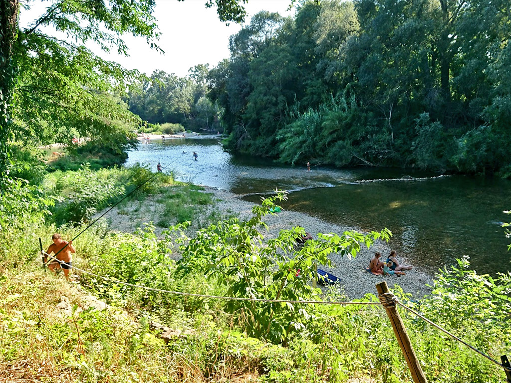 Kamperen in Frankrijk aan een rivier