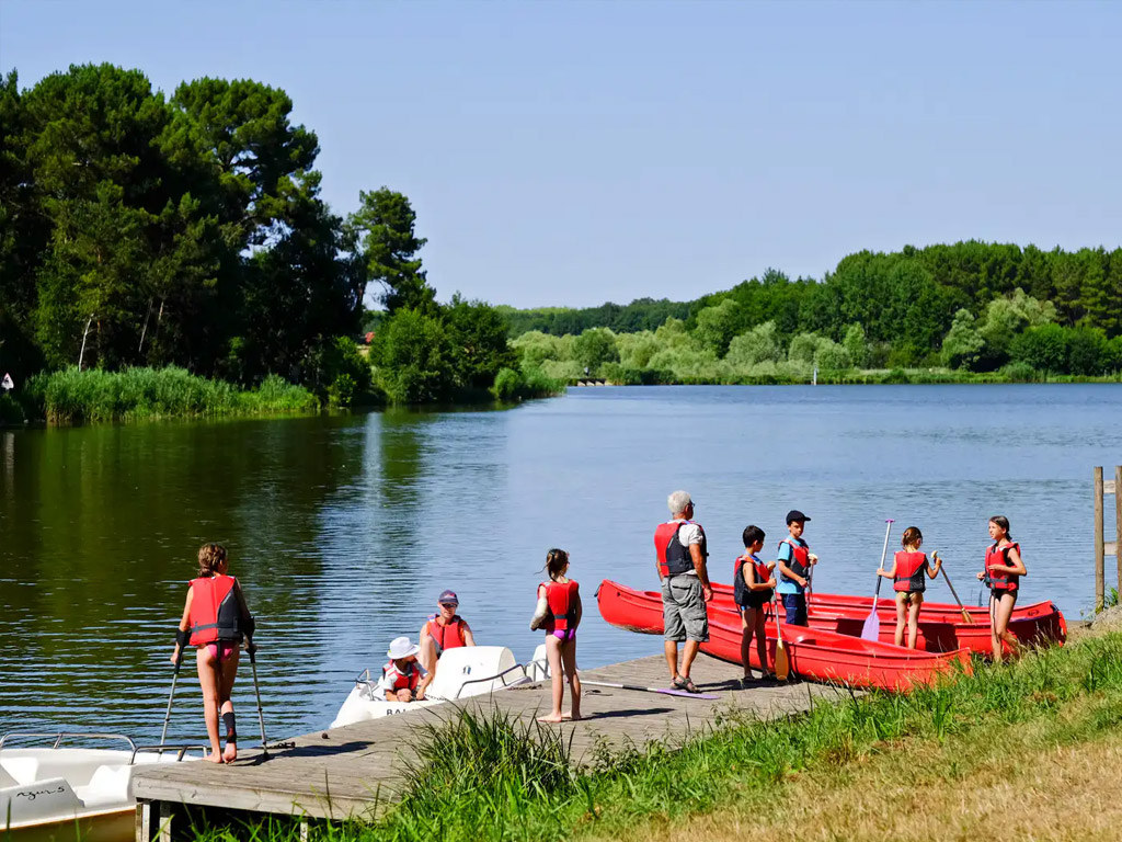 Camping Huttopia Lac De Rille 4