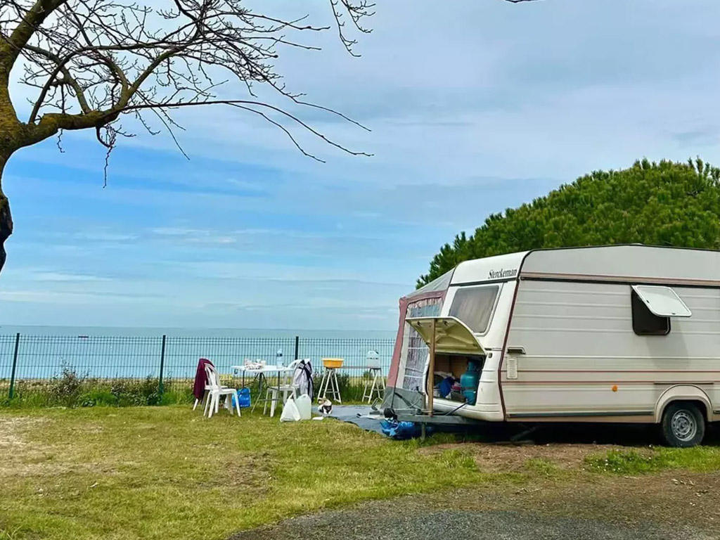 Flower Camping Le Platin 3