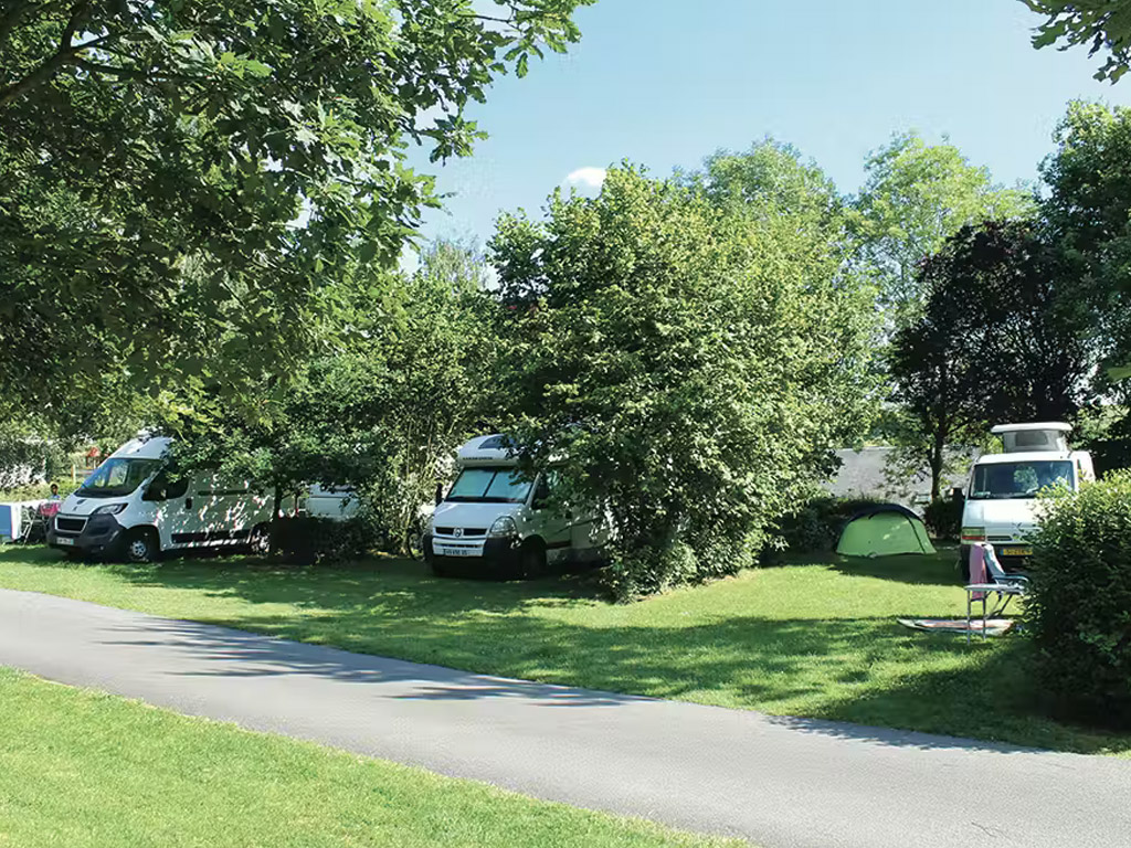 Camping Au Bocage Du Lac 5